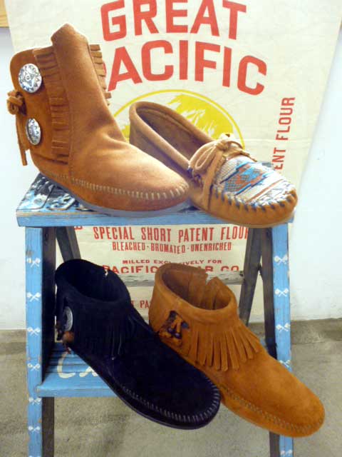 <MINNETONKA>モカシン&ブーツ入荷!