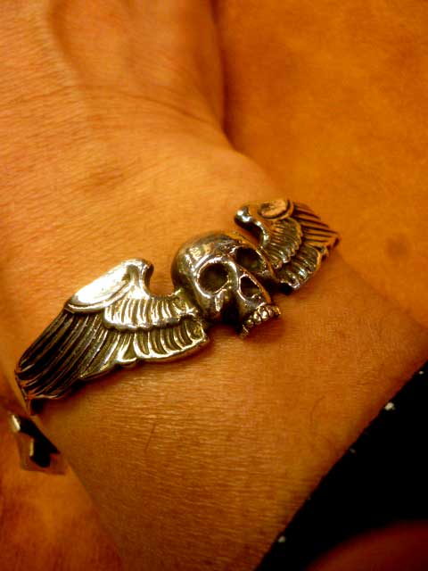 ��ACCESSORIES���A���\�}�[�Y�A�A���e�B�[�N�o���O���E�����O���ׁI�I